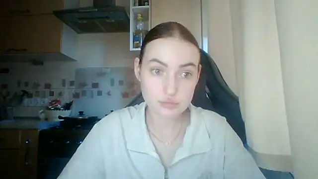 Snapshot of Lisanta chatting on 06/16/26, 03:47 Lisanta online show from 06/16/26, 03:47