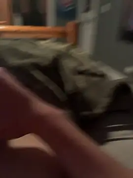 Snapshot of bigwhitecock94 chatting on 04/19/26, 10:12 bigwhitecock94 online show from 04/19/26, 10:12