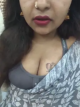 Snapshot of samanatha91 chatting on 06/12/26, 03:11 samanatha91 online show from 06/12/26, 03:11