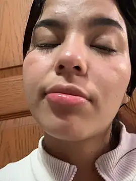 Mia Tylor01 online show from 06/25/26, 05:12