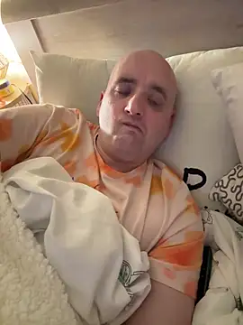 Snapshot of reglu02 chatting on 04/20/26, 08:43 reglu02 online show from 04/20/26, 08:43