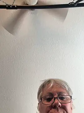 Snapshot of SilverRain_ chatting on 05/10/26, 02:00 SilverRain online show from 05/10/26, 02:00