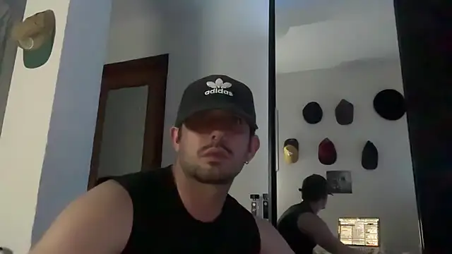 Snapshot of MathiasBellucci chatting on 04/21/26, 11:18 MathiasBellucci online show from 04/21/26, 11:18