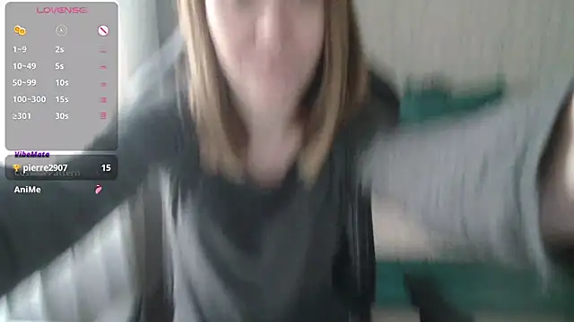 Snapshot of _AlliceCullen_ chatting on 04/20/26, 03:48 AlliceCullen online show from 04/20/26, 03:48