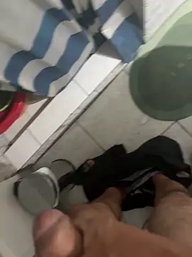 juliomfar69 online show from 05/10/26, 05:56