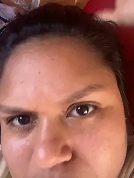 Snapshot of Candelita-hott chatting on 04/29/26, 02:54 Candelita-hott online show from 04/29/26, 02:54