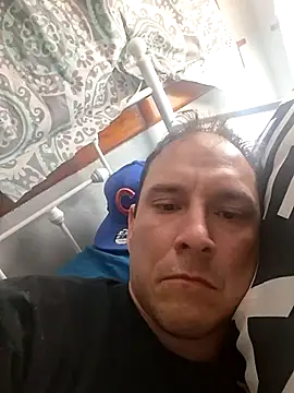 Snapshot of JGWntwrth86 chatting on 04/20/26, 03:53 JGWntwrth86 online show from 04/20/26, 03:53