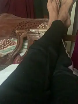 Snapshot of Tasty_Big chatting on 04/23/26, 04:35 Tasty Big online show from 04/23/26, 04:35