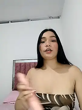 Snapshot of sofii_sweett_ chatting on 04/20/26, 09:49 sofii sweett online show from 04/20/26, 09:49