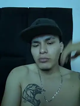 Snapshot of ZetaMeen chatting on 04/20/26, 04:37 ZetaMeen online show from 04/20/26, 04:37