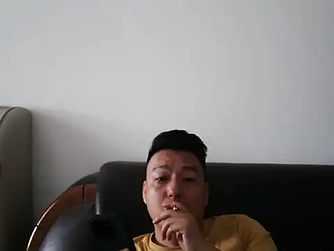 Snapshot of heiyeshouhu chatting on 04/29/26, 03:54 heiyeshouhu online show from 04/29/26, 03:54