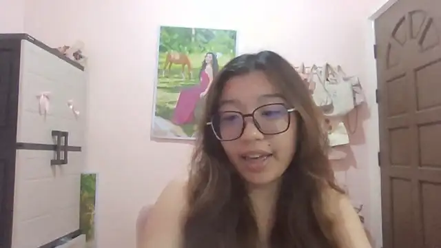 Snapshot of ShakiaChesbro chatting on 04/26/26, 10:13 ShakiaChesbro online show from 04/26/26, 10:13