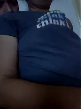 Snapshot of live_sex690 chatting on 05/02/26, 05:01 live sex690 online show from 05/02/26, 05:01