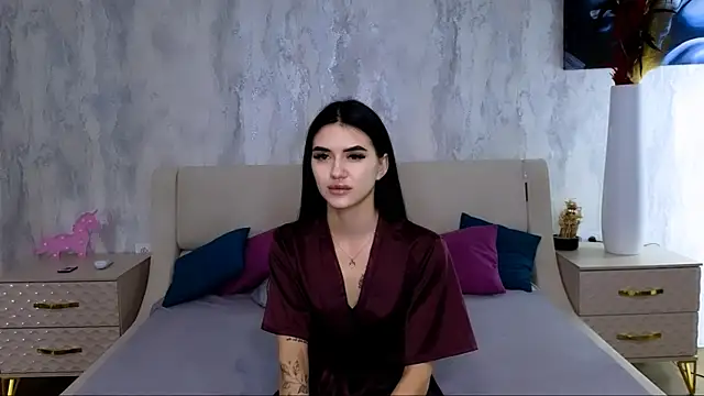 Snapshot of Holly_Beck chatting on 04/21/26, 08:42 Holly Beck online show from 04/21/26, 08:42