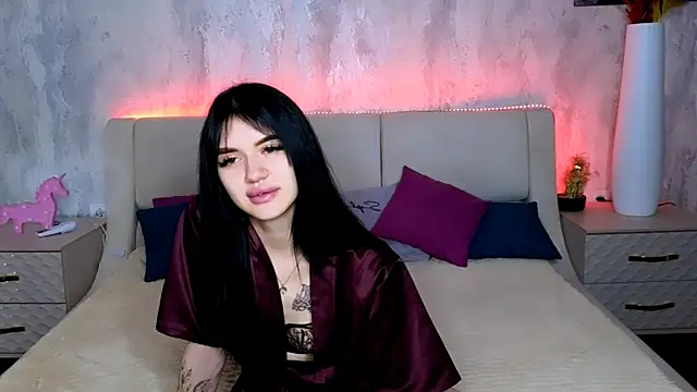 Holly Beck online show from 05/19/26, 12:49