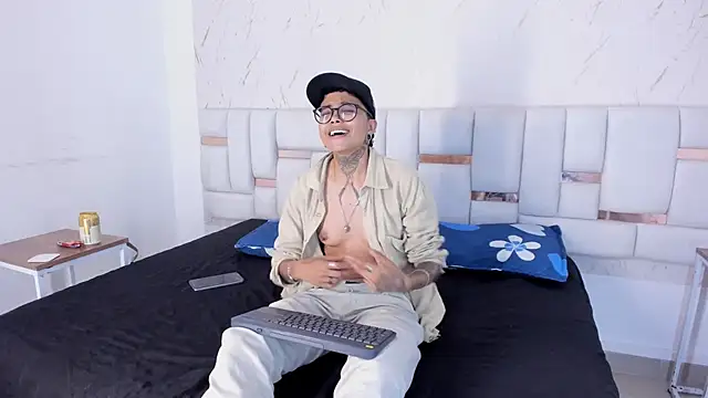 Antony D ossa online show from 04/28/26, 07:52