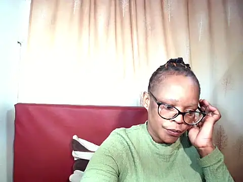 Snapshot of Ebony_Bloom69 chatting on 07/08/26, 04:39 Ebony Bloom69 online show from 07/08/26, 04:39