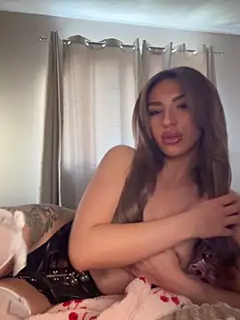 Snapshot of Hisnaughtylilthing chatting on 04/23/26, 06:21 Hisnaughtylilthing online show from 04/23/26, 06:21