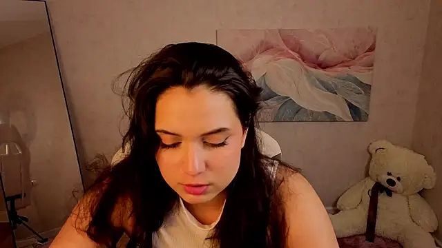Snapshot of Vivien_Ross chatting on 05/05/26, 02:41 Vivien Ross online show from 05/05/26, 02:41