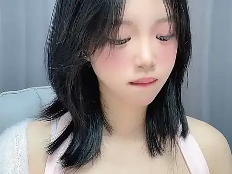 Snapshot of TwinXXyan chatting on 04/21/26, 02:51 TwinXXyan online show from 04/21/26, 02:51