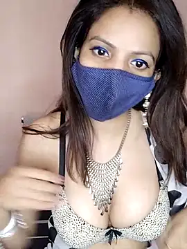 lovelyrosewifey online show from 05/10/26, 11:37