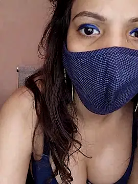 lovelyrosewifey online show from 05/13/26, 05:16