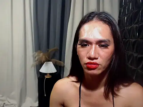 Queen Haliyah online show from 05/16/26, 12:18