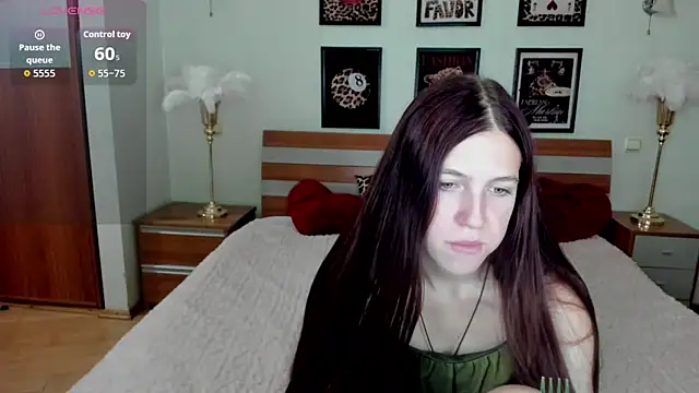 Snapshot of MaryRapunzel chatting on 06/17/26, 07:26 MaryRapunzel online show from 06/17/26, 07:26