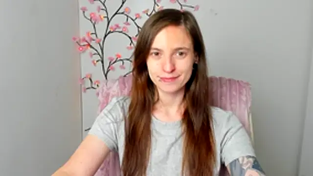 Snapshot of Luna_Tantra chatting on 05/21/26, 12:45 Luna Tantra online show from 05/21/26, 12:45