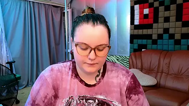Snapshot of CatherineClaire chatting on 07/23/26, 04:16 CatherineClaire online show from 07/23/26, 04:16