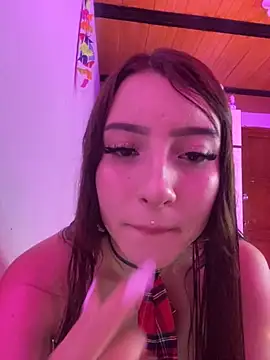 Snapshot of athenea_Da chatting on 04/20/26, 06:31 athenea Da online show from 04/20/26, 06:31