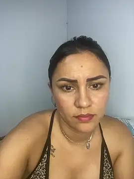 Snapshot of Arya_Phone chatting on 04/21/26, 04:30 Arya Phone online show from 04/21/26, 04:30