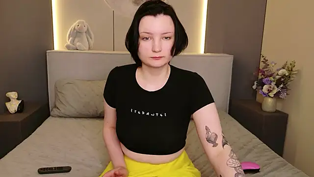 Leonora Santorinies online show from 05/17/26, 06:55
