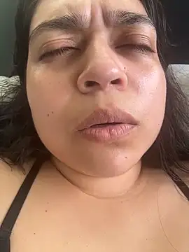 Snapshot of athanathelesbian chatting on 04/21/26, 12:34 athanathelesbian online show from 04/21/26, 12:34