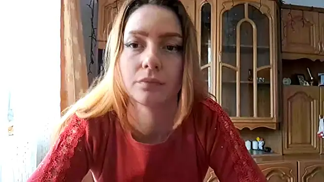 Snapshot of LubaGiovanni chatting on 04/23/26, 12:29 LubaGiovanni online show from 04/23/26, 12:29