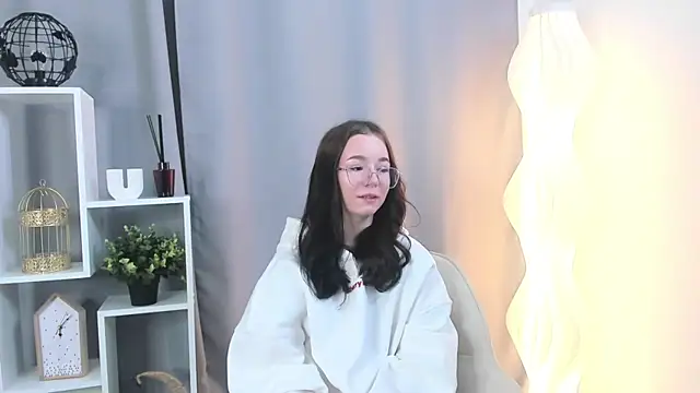 Snapshot of ChasityHartage chatting on 04/22/26, 10:06 ChasityHartage online show from 04/22/26, 10:06