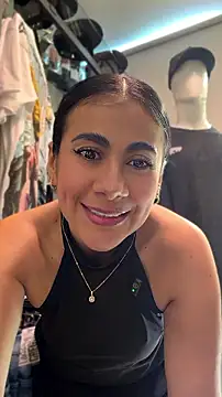 Snapshot of Laia_Hills chatting on 08/05/26, 03:37 Laia Hills online show from 08/05/26, 03:37
