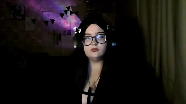 Snapshot of Moon_Fairy2 chatting on 04/23/26, 05:59 Moon Fairy2 online show from 04/23/26, 05:59