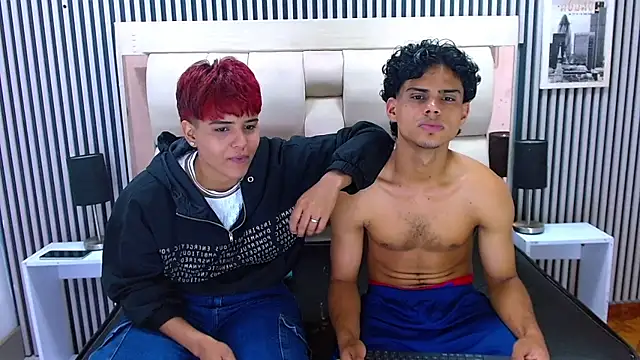 Snapshot of Enma_And_David chatting on 04/20/26, 10:00 Enma And David online show from 04/20/26, 10:00