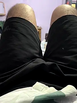 Snapshot of IndianDaddy0 chatting on 04/21/26, 04:23 IndianDaddy0 online show from 04/21/26, 04:23