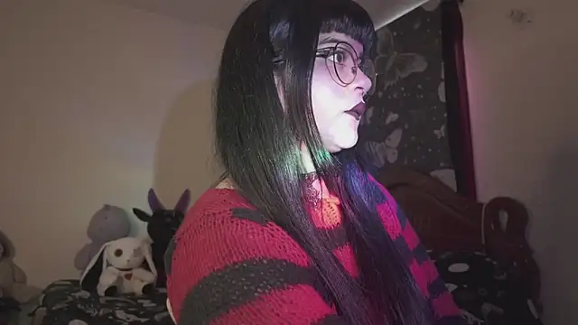 Snapshot of atena_hill_ chatting on 04/27/26, 08:18 atena hill online show from 04/27/26, 08:18