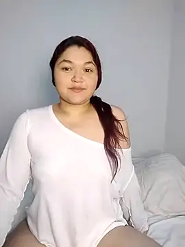 Snapshot of haila_ross chatting on 04/26/26, 03:53 haila ross online show from 04/26/26, 03:53