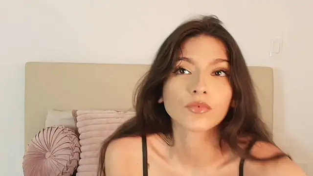 Snapshot of RachelDuque chatting on 07/16/26, 10:27 RachelDuque online show from 07/16/26, 10:27