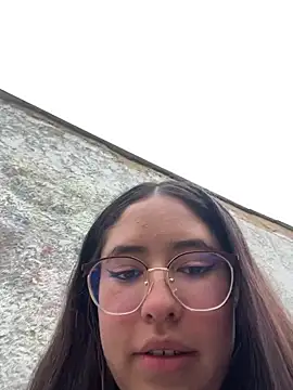 Snapshot of Cor4line chatting on 04/21/26, 10:34 Cor4line online show from 04/21/26, 10:34