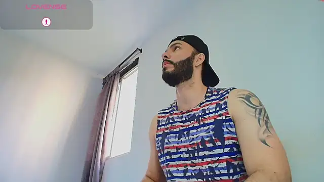 Snapshot of tommel_bailey chatting on 05/18/26, 12:22 tommel bailey online show from 05/18/26, 12:22