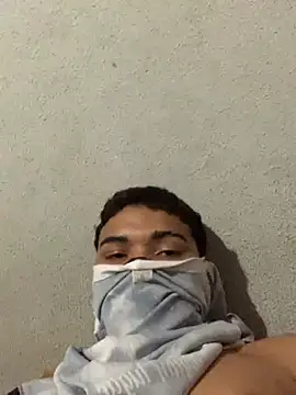 Snapshot of trembala222 chatting on 04/21/26, 03:35 trembala222 online show from 04/21/26, 03:35