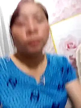 Snapshot of Fix12g chatting on 04/22/26, 09:22 Fix12g online show from 04/22/26, 09:22