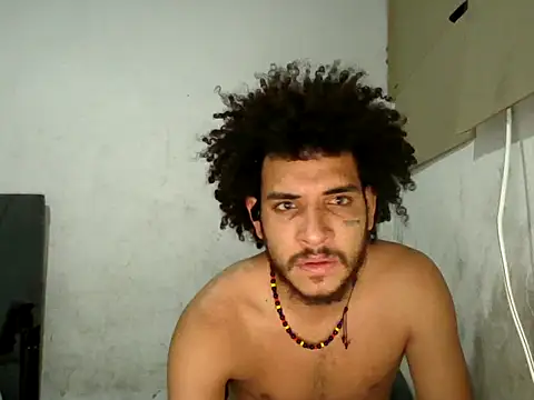 Snapshot of maicktentacionxxx chatting on 04/21/26, 10:21 maicktentacionxxx online show from 04/21/26, 10:21