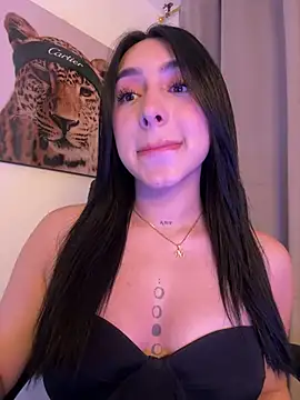 Snapshot of IsabellaNoir_ chatting on 05/26/26, 11:12 IsabellaNoir online show from 05/26/26, 11:12