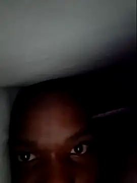 Snapshot of Couplelink2 chatting on 04/23/26, 04:24 Couplelink2 online show from 04/23/26, 04:24